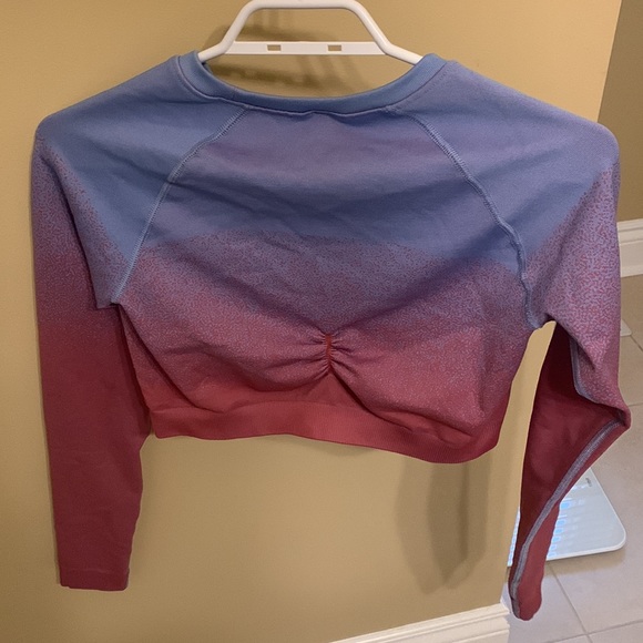 Gymshark long sleeve crop top - Picture 3 of 3